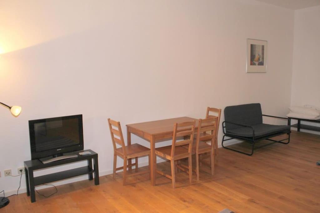 Mainhatten Apartment Frankfurt am Main Room photo
