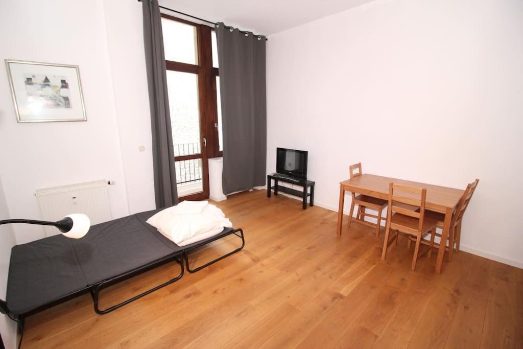 Mainhatten Apartment Frankfurt am Main Room photo