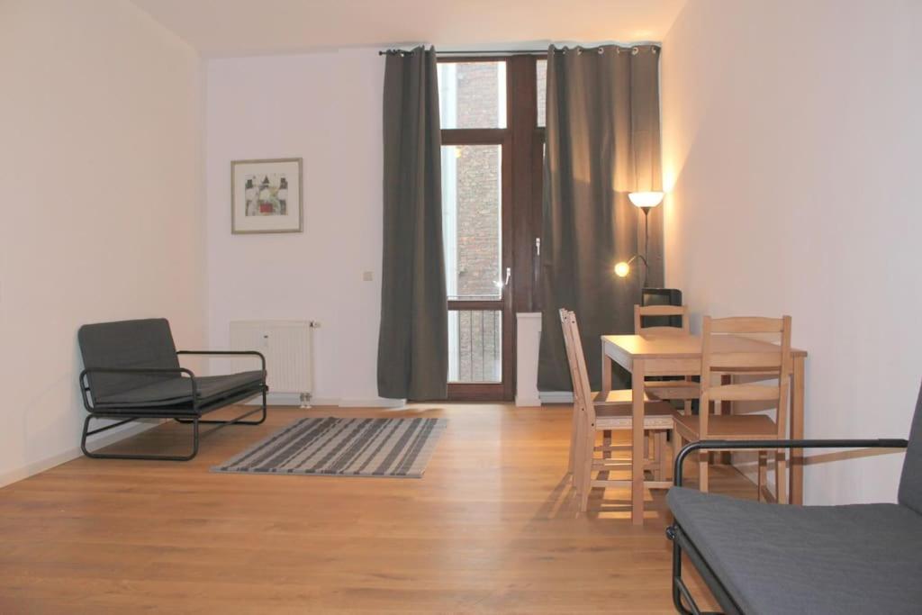 Mainhatten Apartment Frankfurt am Main Room photo